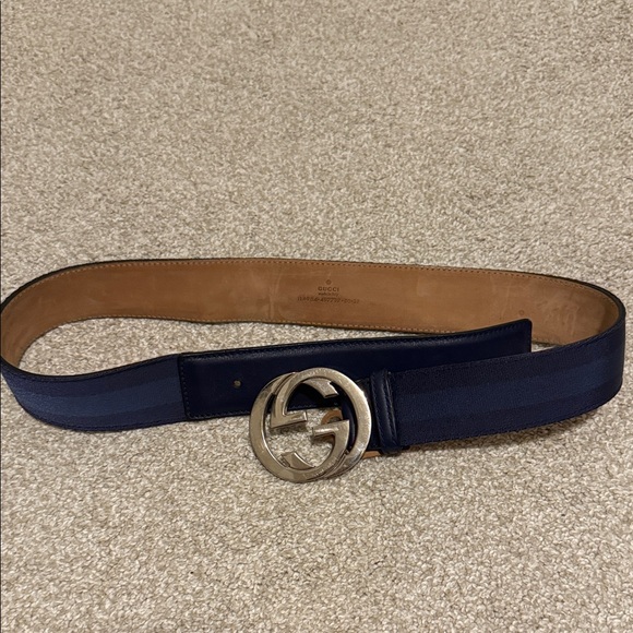 Authentic Gucci Dark Blue Belt Interlocking with Silver Buckle 80/32 - Picture 1 of 8